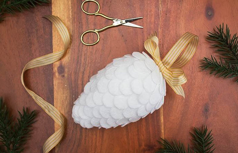 felt pinecone ornament | christmas ornaments to sew