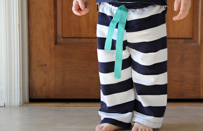 easiest baby pants to sew ever | toddler christmas pajamas