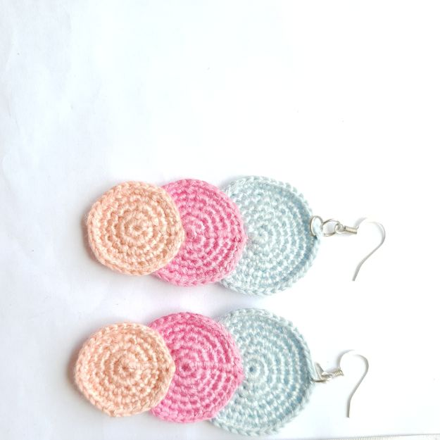 How to Crochet Earrings in 6 Easy Steps