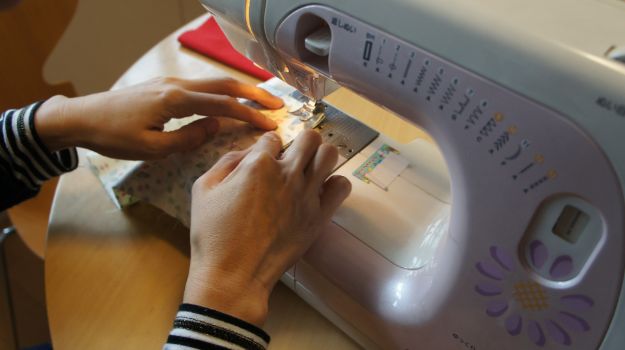 Sewing 101 : How to Sew a Straight Stitch