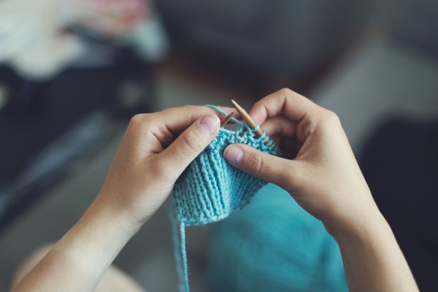 Knitting Tutorial For Beginners | How To Knit The Purl Stitch