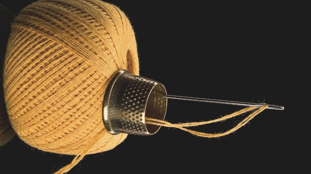 hank yellow threads darning needle brass | Essential Crochet Tools For Beginners