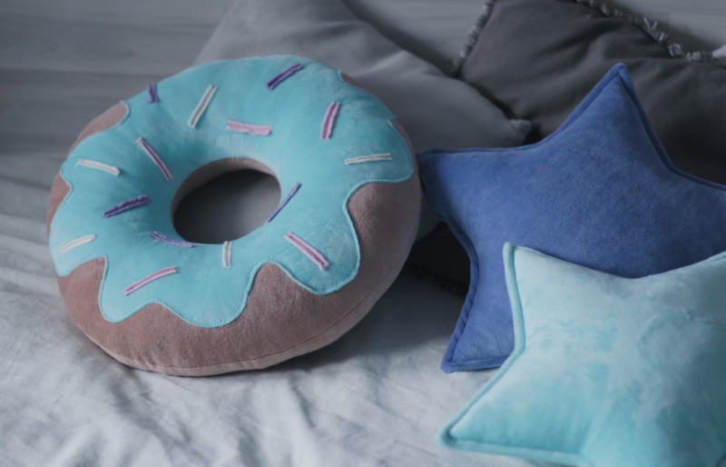 pillow toy donut stars interior | diy home decor projects