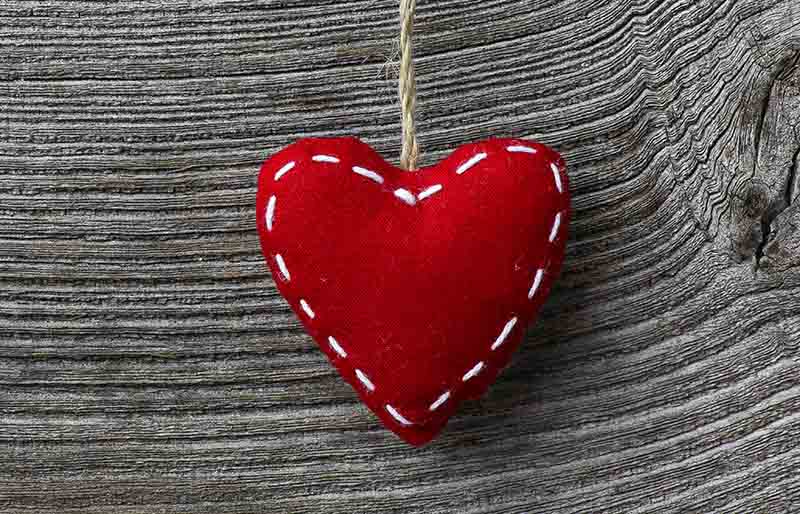 christmas handmade decoration red fabric heart | valentines day sewing project ideas