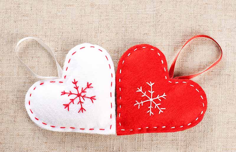 red white hearts handmade felt | valentines day sewing project ideas