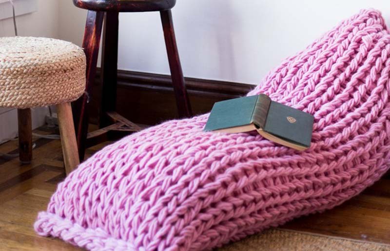 lounge pillow | creative knitting projects