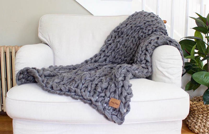 arm knit blanket | creative knitting projects