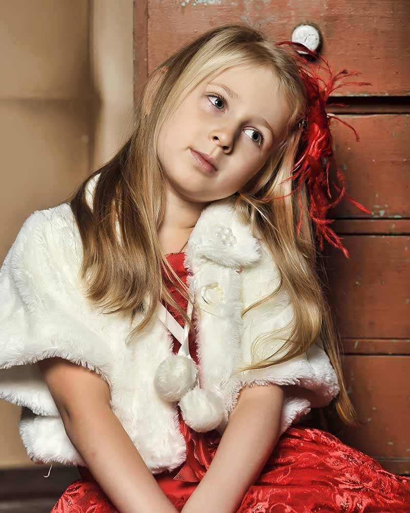 blonde girl red elegant dress hairpin | sewing for beginners