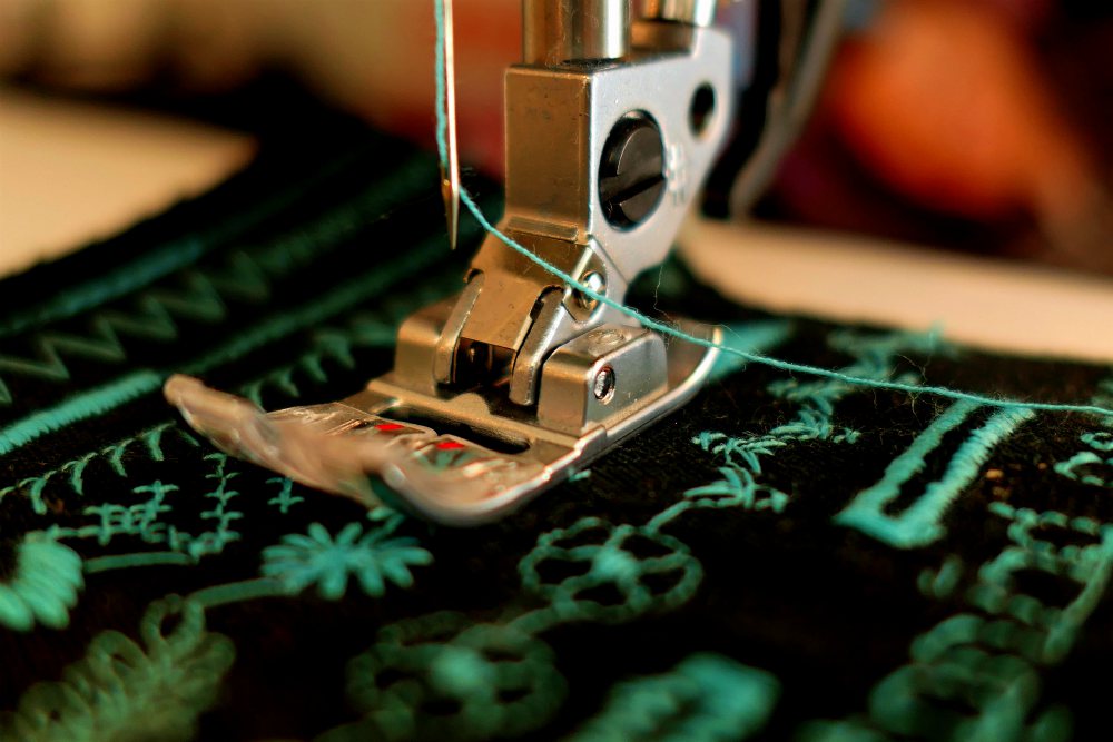Sewing with a sewing machine | What's The Difference Between Quilting Machines and Sewing Machines?