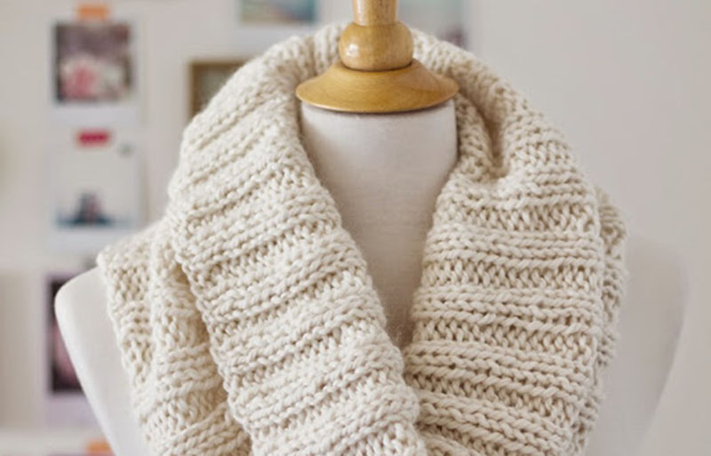 cozy ribbed scarf | creative knitting projects