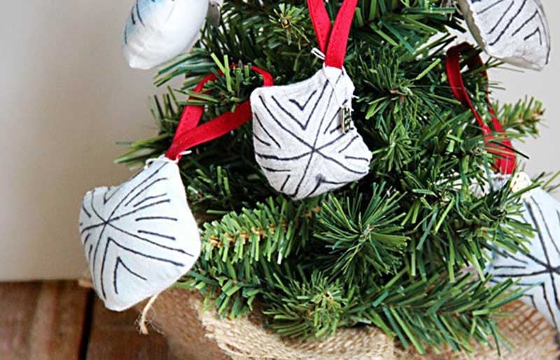 fabric snowflake ornament | christmas ornaments to sew