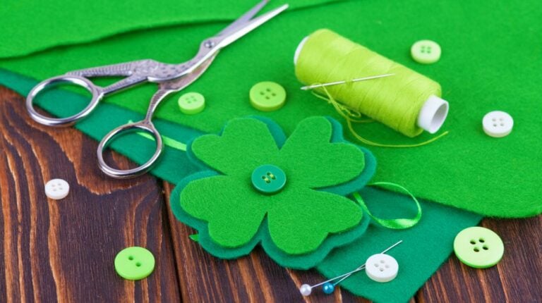 Felt clover leaf, decor for St. Patrick's Day | Easy St Patrick’s Day Decorations | Sewing Projects | Featured