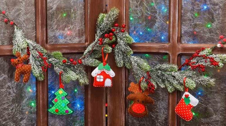 handmade toy house christmas tree deer | Christmas Ornaments To Sew | Fabric Crafts And Sewing Projects | Featured