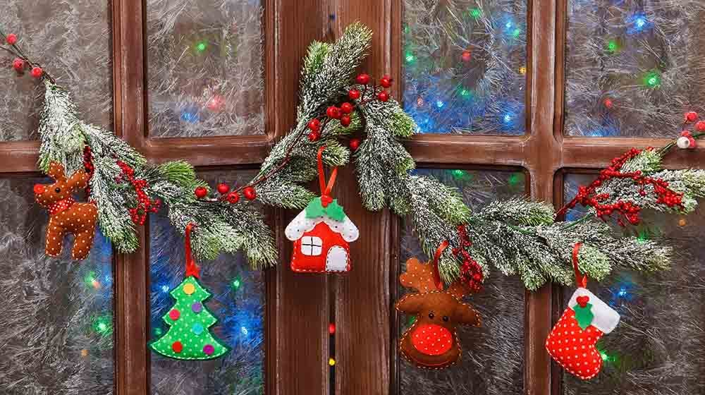 handmade toy house christmas tree deer | Christmas Ornaments To Sew | Fabric Crafts And Sewing Projects | Featured