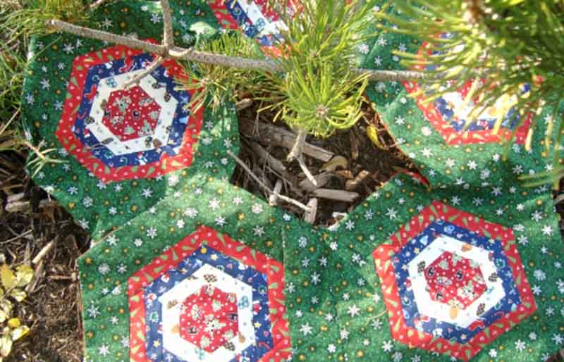hexagon christmas tree skirt | christmas tree skirts ideas