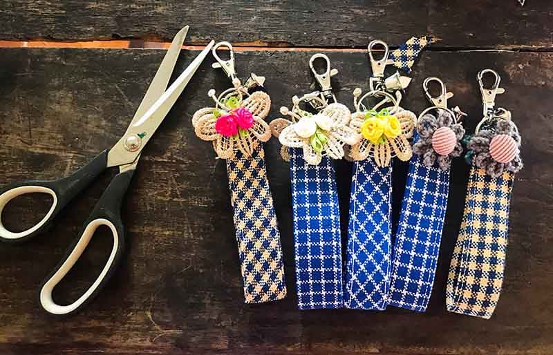 keychain made handmade fabrics | easy sewing projects for beginners