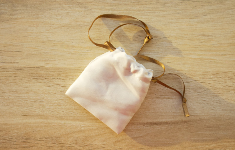 part small white bag on light | dog crafts to make
