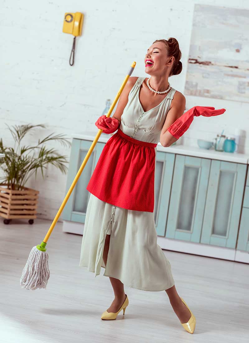 pretty pin girl singing while cleaning | apron pattern