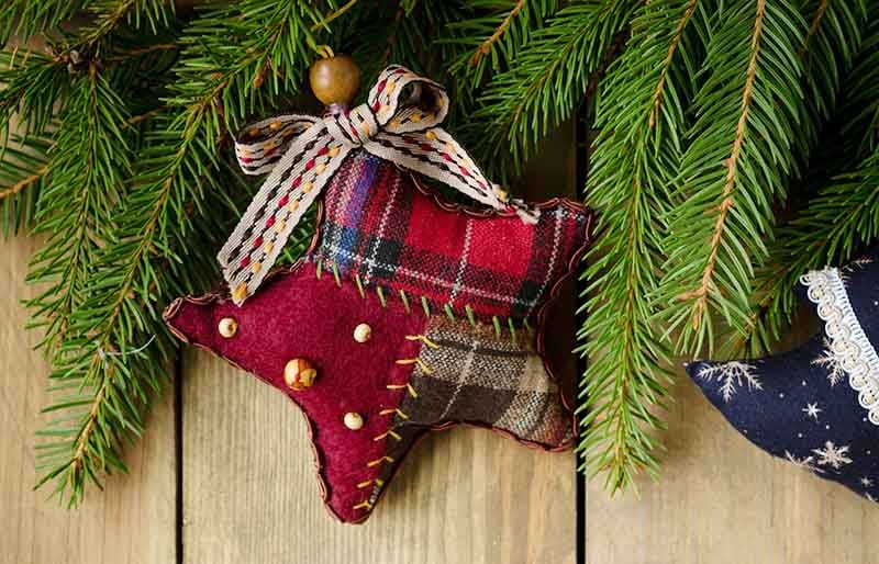 rustic christmas backdrop handmade decorations | christmas ornaments to sew