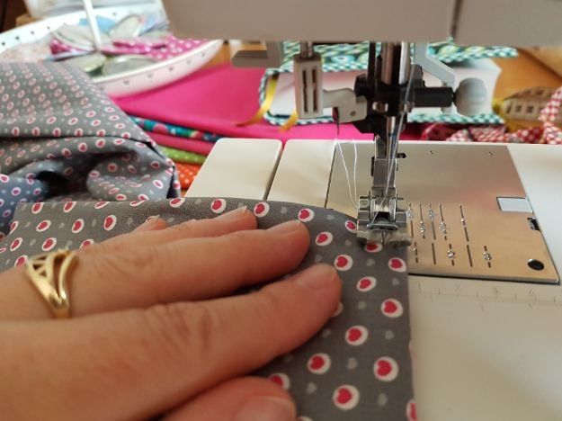 sewing stitches

