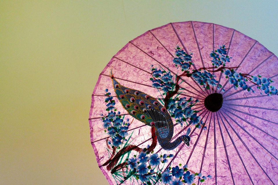 Floral Inspired Lampshade | Lovely Sewing Projects To Transform Your Bedroom